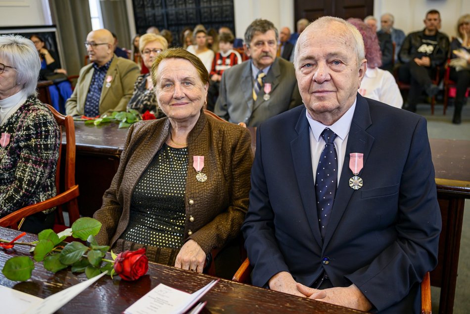 Łódź. Medale za długoletnie pożycie małżeńskie. To się nazywa wielka miłość!