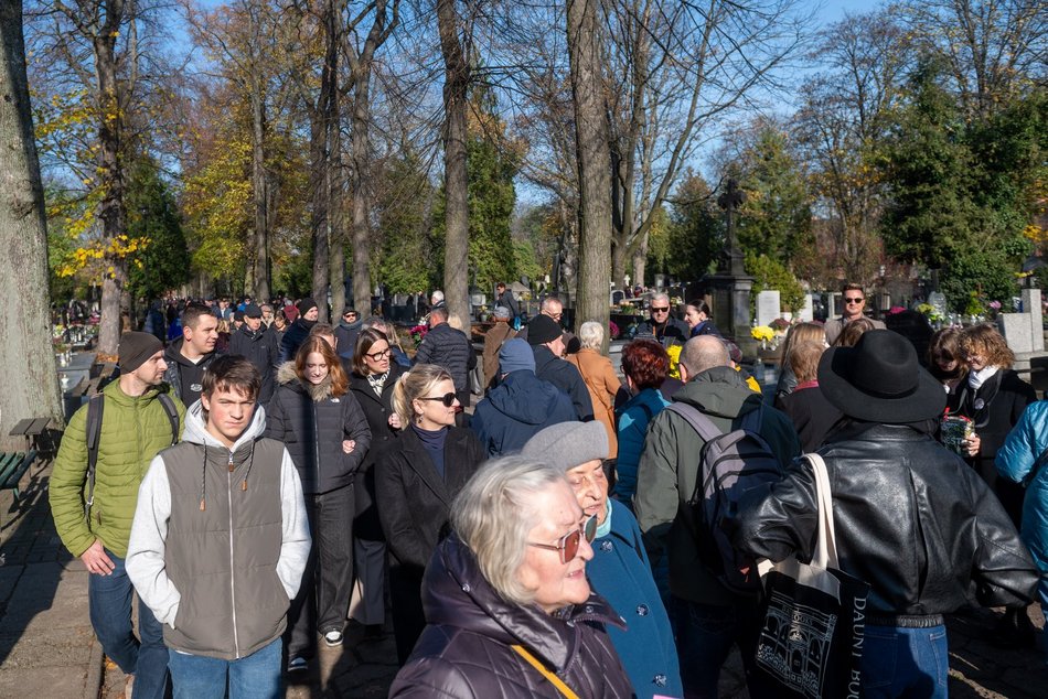 Trwa kwesta na Starym Cmentarzu w Łodzi. Przyjdź i dorzuć cegiełkę na odnowę zabytków