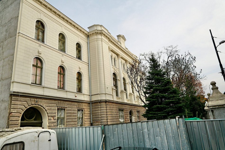 Łódź. Remont IV Liceum Ogólnokształcącego w Łodzi dobiega końca