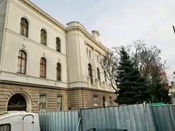 Łódź. Remont IV Liceum Ogólnokształcącego w Łodzi dobiega końca