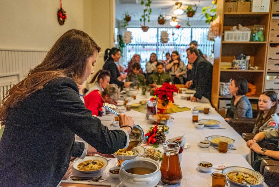 Seniorzy z Domów Dziennego Pobytu w Łodzi obdarowani przez harcerzy!