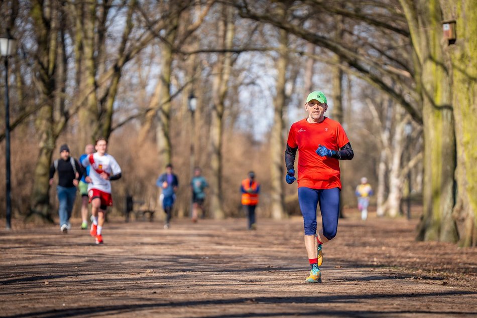 Łódź. Parkrun w Parku Poniatowskiego w Łodzi. Brałeś udział w biegu? Znajdź się na zdjęciach!