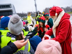 Mikołaj przyleciał helikopterem na lotnisko w Łodzi