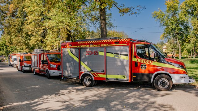 Powódź w południowej Polsce. Strażacy z OSP Łódź Mikołajew wyjechali z pomocą do Kłodzka [ZDJĘCIA] 