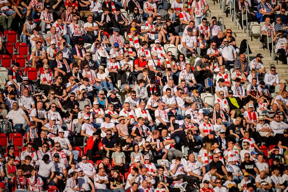 Łódź. Kibice na meczu ŁKS Łódź ze Zniczem Pruszków. Byłeś? Odszukaj się w galerii