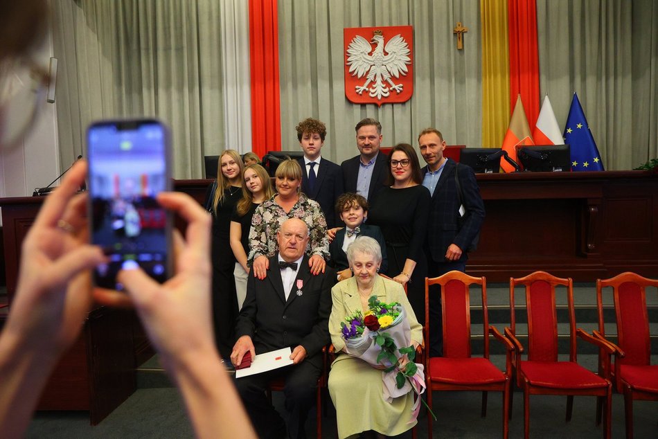 Łódź. Medale za długoletnie pożycie małżeńskie. Rekordziści są razem od 66 lat!