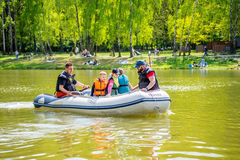 Łódź. Piknik w Arturówku. Łodzianie rozpoczęli majówkę 2025 nad wodą