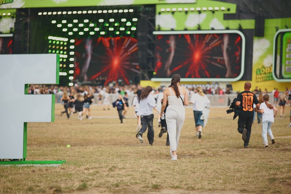 Deszcz im niestraszny! Pierwsi festiwalowicze rozpoczęli trzeci dzień Łódź Summer Festival 2025!