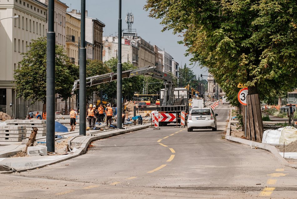 Bulwary Północne - plac budowy, nowa ulica i tory tramwajowe