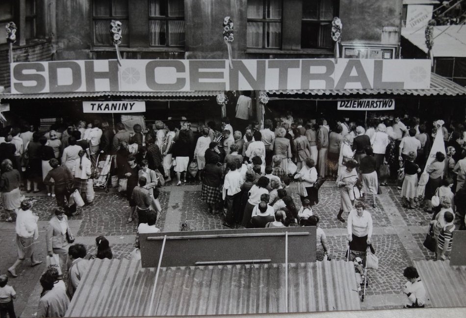 Paradoksy ekonomii PRL. Łódź należała do najsilniej uprzemysłowionych ośrodków w kraju