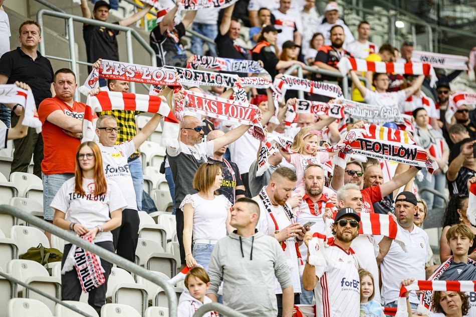 Kibice na meczu ŁKS Łódź z GKS Tychy. Odnajdź się w naszej galerii