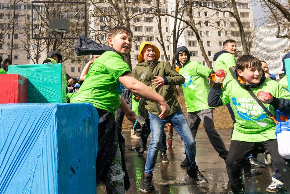 Łódź. Lany Poniedziałek na Manhattanie w Łodzi. Tak Łodzianie celebrowali śmigus-dyngus!