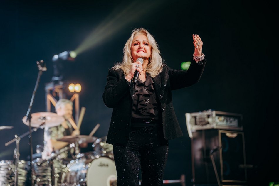 Łódź. Bonnie Tyler dała czadu w Sport Arenie w Łodzi! Nie byłeś? Zobacz!