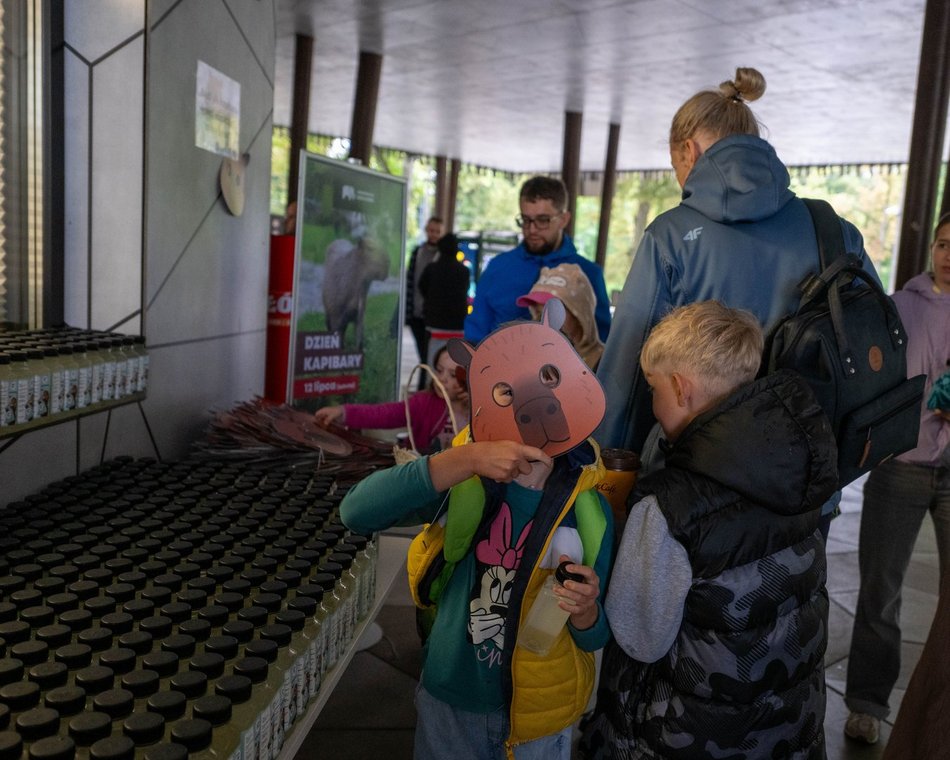 Łódź. Zlot Fanów Kapibary w Orientarium Zoo Łódź. Świetna frekwencja mimo niepogody
