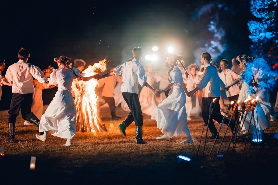 Łódź. Noc Świętojańska w Ogrodzie Botanicznym w Łodzi. Pełno magii, tańca i niezwykłych rytuałów