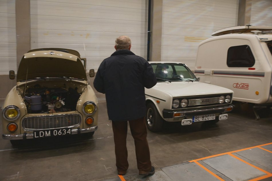 Łódź. Łódzkie Targi Motoryzacyjne w hali Expo Łódź. Klasyki, auta przyszłości, dealerzy i więcej