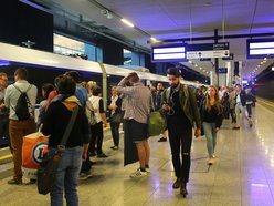 Łódź. Pociągi z Łodzi do Warszawy odwołane przez upały! Jak odzyskać pieniądze za bilet?
