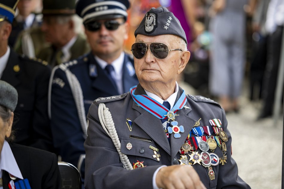 Piknik militarny w parku Helenów