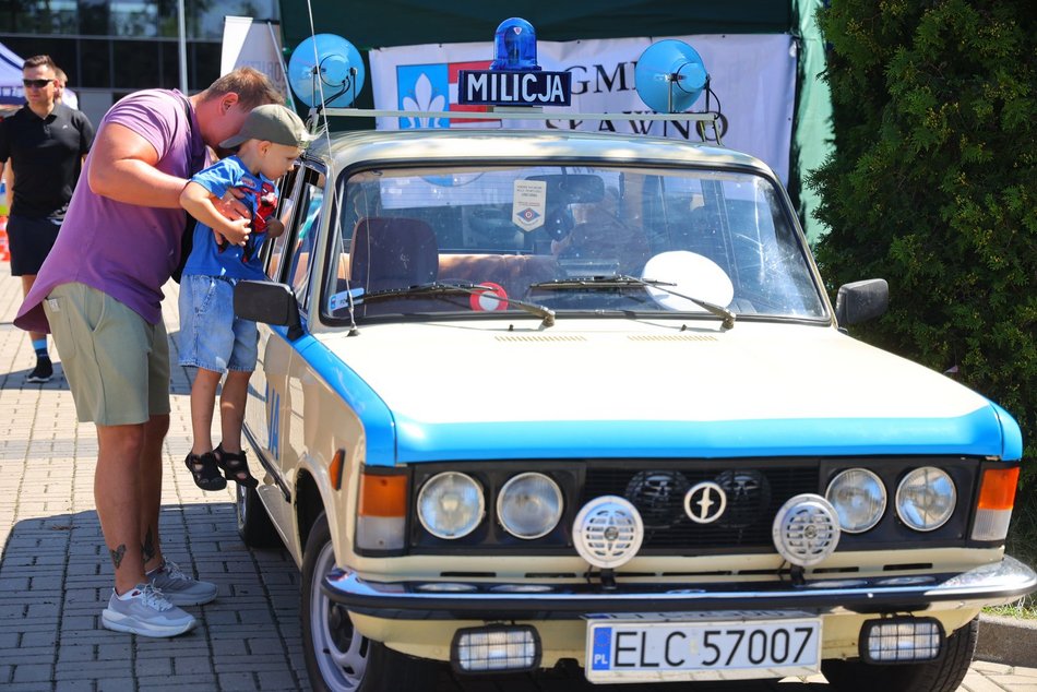 Piknik rodzinny "Bezpieczne wakacje z mundurem" pod Atlas Areną