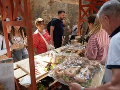 Łódź. Wielka śniadaniowa uczta na 602. Urodziny Łodzi! Spróbuj smakołyków ze specjalnego menu