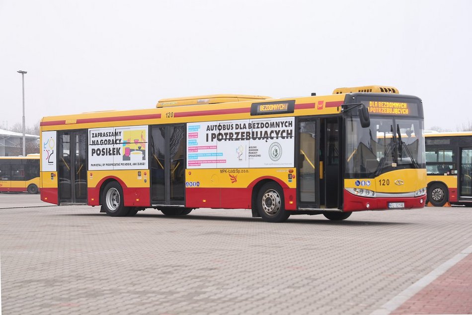 Łódź. Autobus dla osób w kryzysie bezdomności