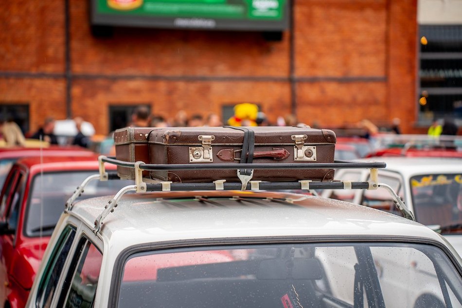 Łódź. Parada maluchów w Manufakturze! Kultowe fiaty 126p ciągle w modzie