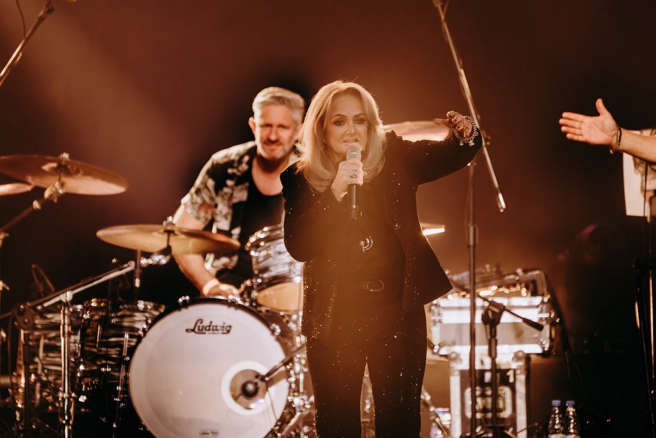 Łódź. Bonnie Tyler dała czadu w Sport Arenie w Łodzi! Nie byłeś? Zobacz!