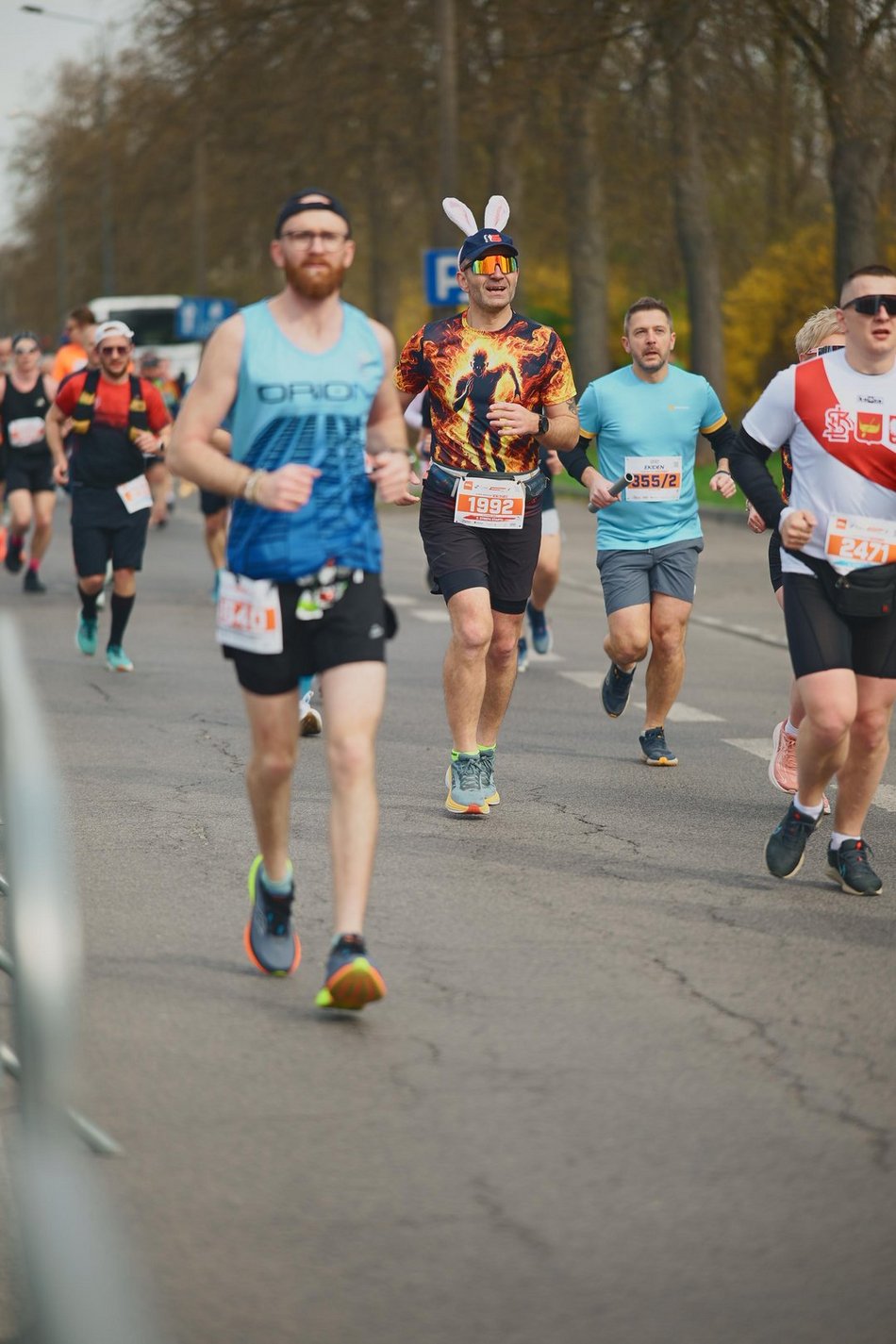 Łódź. DOZ Maraton Łódź 2026. Brałeś udział w biegu? Odszukaj się w galerii i zapisz na pamiątkę!