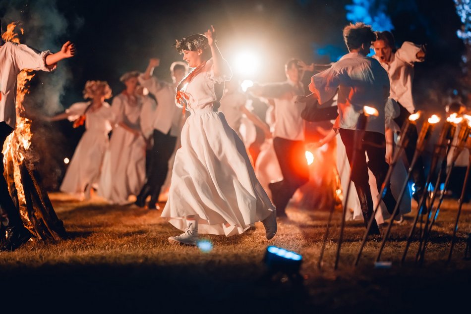 Łódź. Noc Świętojańska w Ogrodzie Botanicznym w Łodzi. Pełno magii, tańca i niezwykłych rytuałów