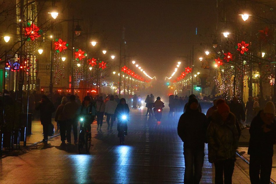 Iluminacje świąteczne w Łodzi. Zobacz najpiękniejsze ozdoby na Piotrkowskiej i placu Wolności
