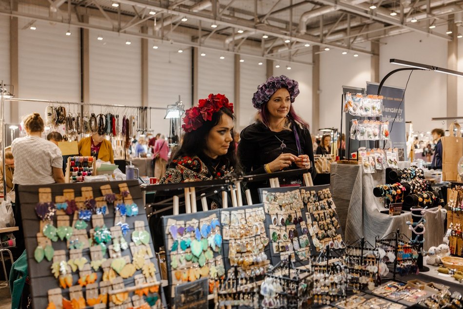 Łódź. Targi kamieni w hali Expo Łódź. Minerały, naturalna biżuteria, rękodzieło i... meteoryty!