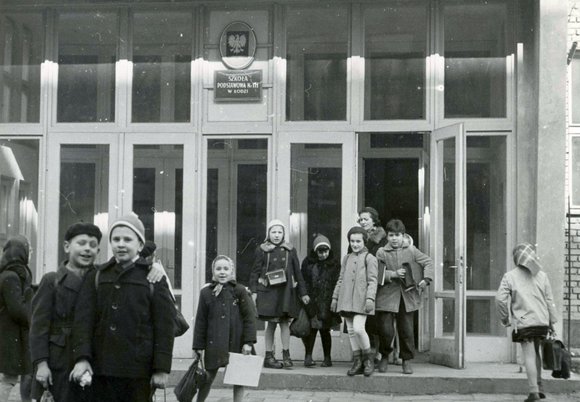 Szkoły i uczniowie w Łodzi w okresie międzywojennym