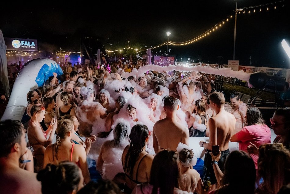 Łódź. Pink Party w Aquaparku Fala. To najbardziej różowa impreza w Łodzi
