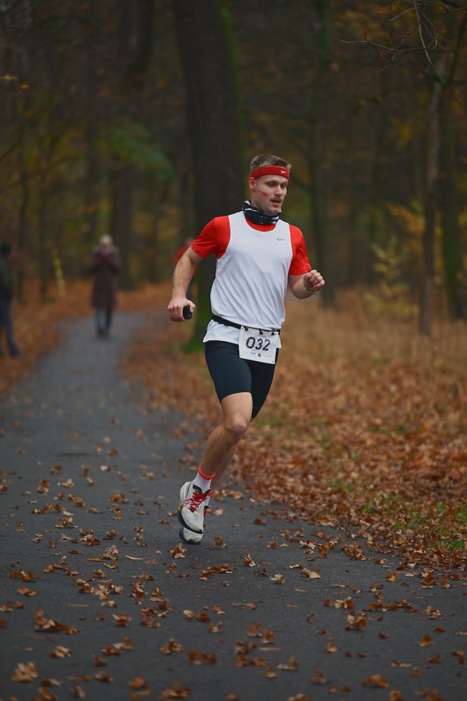 Łódź. Bieg Niepodległości w parku Julianowskim