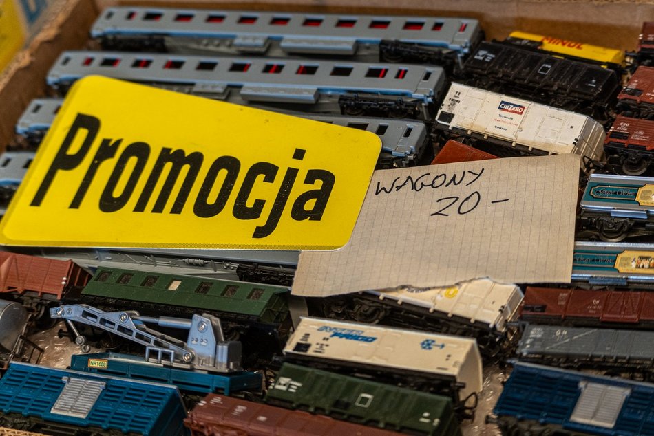 Wystawa makiet klejowych na dworcu Łódź Fabryczna