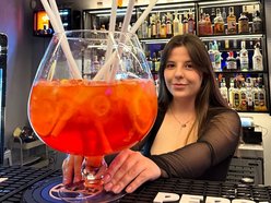 Tego jeszcze nie było! Koktajle XXL w torebkach znajdziesz w pubie Galanta 7 w Łodzi