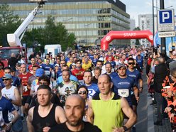 Łódź. Bieg Ulicą Piotrkowską Rossmann Run 2025 wystartował! Walka o życiowe rekordy