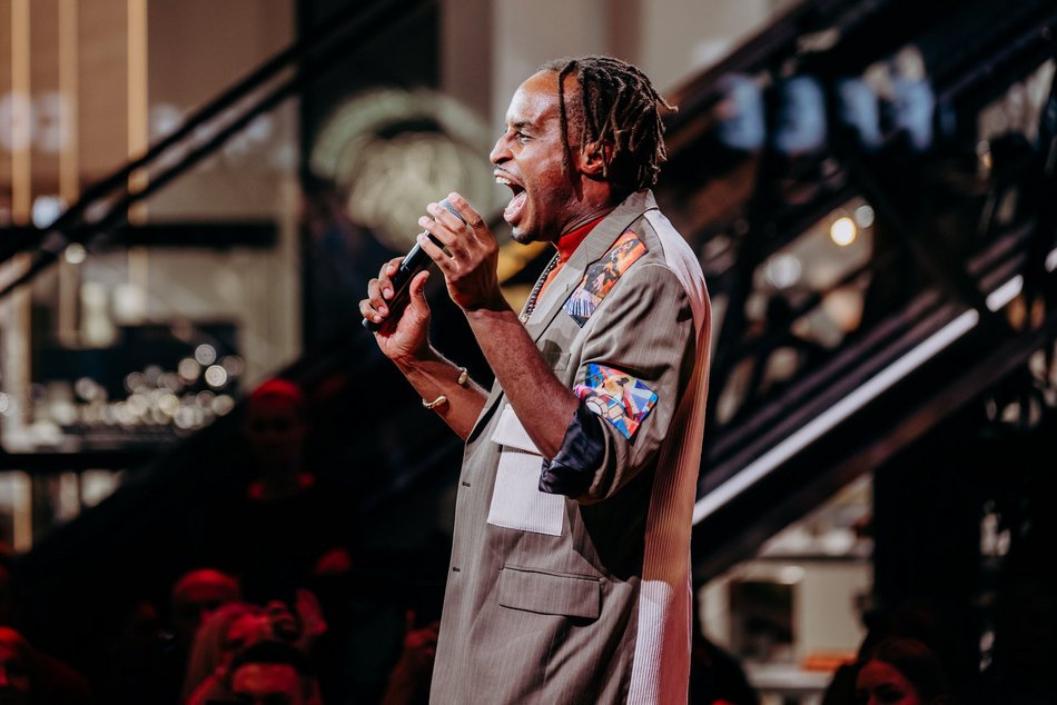 Łódź. Manufaktura Fashion Week w Łodzi. Kolekcja Jarosława Ewerta, koncert Andrzeja Piasecznego i więcej