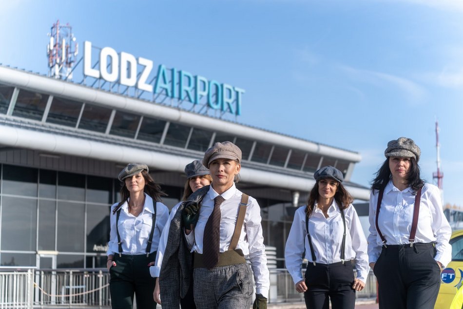 Lotnisko w Łodzi. Nowy kierunek wystartował! Pierwsi pasażerowie odlecieli do Birmingham