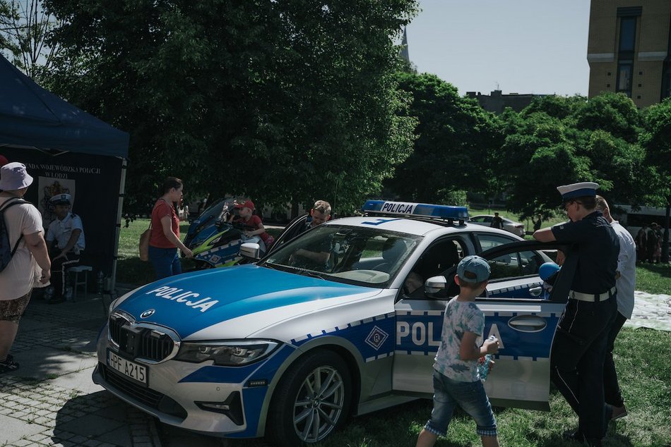 Łódź. Święto Wojska Polskiego w Łodzi. Wielka parada, piknik, rekonstrukcje historyczne