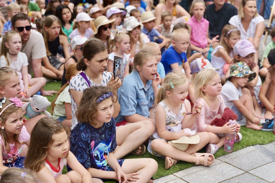 Łódź. Baśniowa Piotrkowska w Łodzi. Teatr Barnaby po raz kolejny zachwycił!
