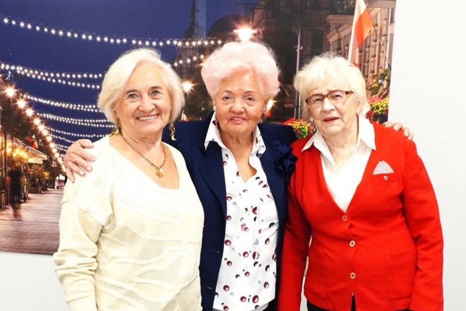 Łódź. Dyplom za… skarpety dla hospicjum. Pani Irena Brzęczek z Łodzi inspiruje!