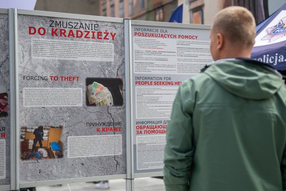 Escape Truck w pasażu Schillera ściągnął łodzian na piknik edukacyjno-informacyjny