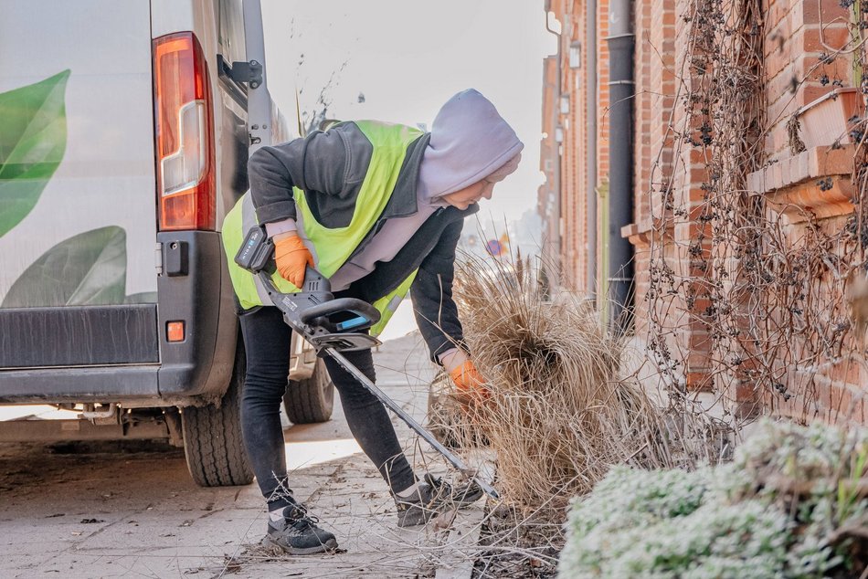Fasady famuł na Księżym Młynie rozkwitną wiosną. Ale najpierw sprzątanie!