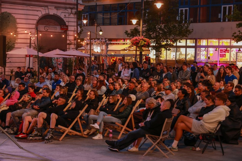 Łódź. Stand-up Piotrkowska w Łodzi. Za nami kolejny wieczór z dobrym humorem [ZDJĘCIA]