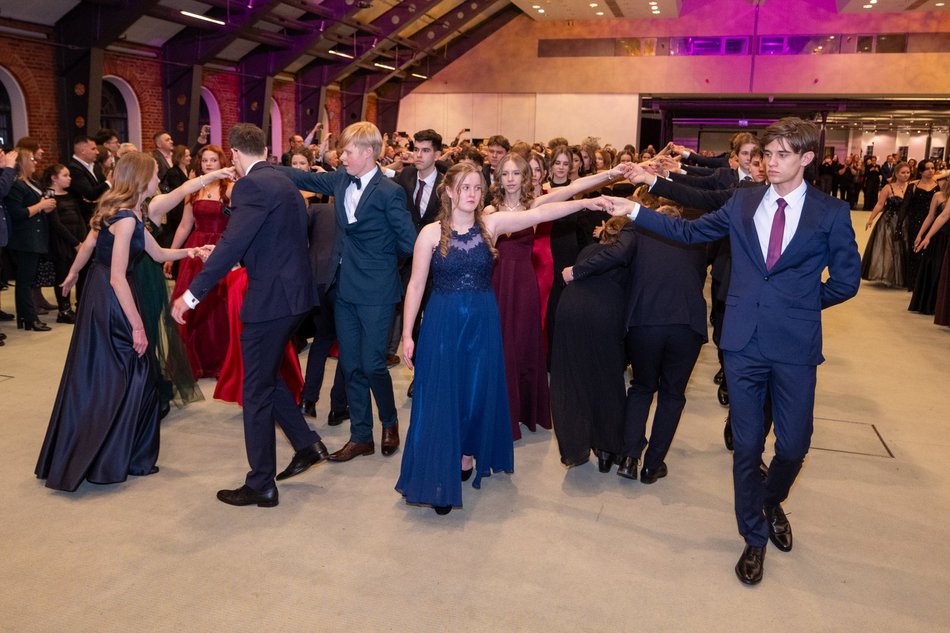 Łódź. Studniówka I LO w Łodzi