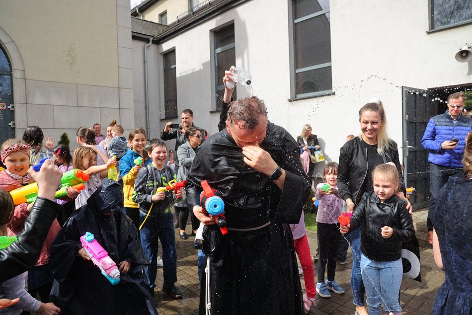 Śmigus-dyngus u franciszkanów