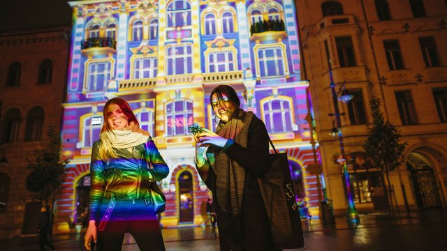 Light Move Festival 2023. Stwórz fluorescencyjną kurtkę inspirowaną mappingami! [SZCZEGÓŁY]