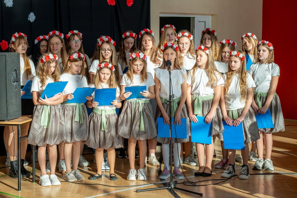 Łódź. 10. urodziny Szkoły Podstawowej nr 6