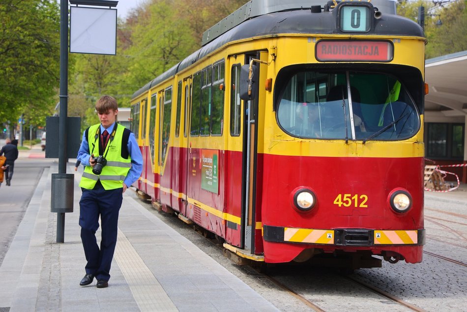 Łódzkie Linie Turystyczne już na trasach! Tak Łodzianie zwiedzają Łódź